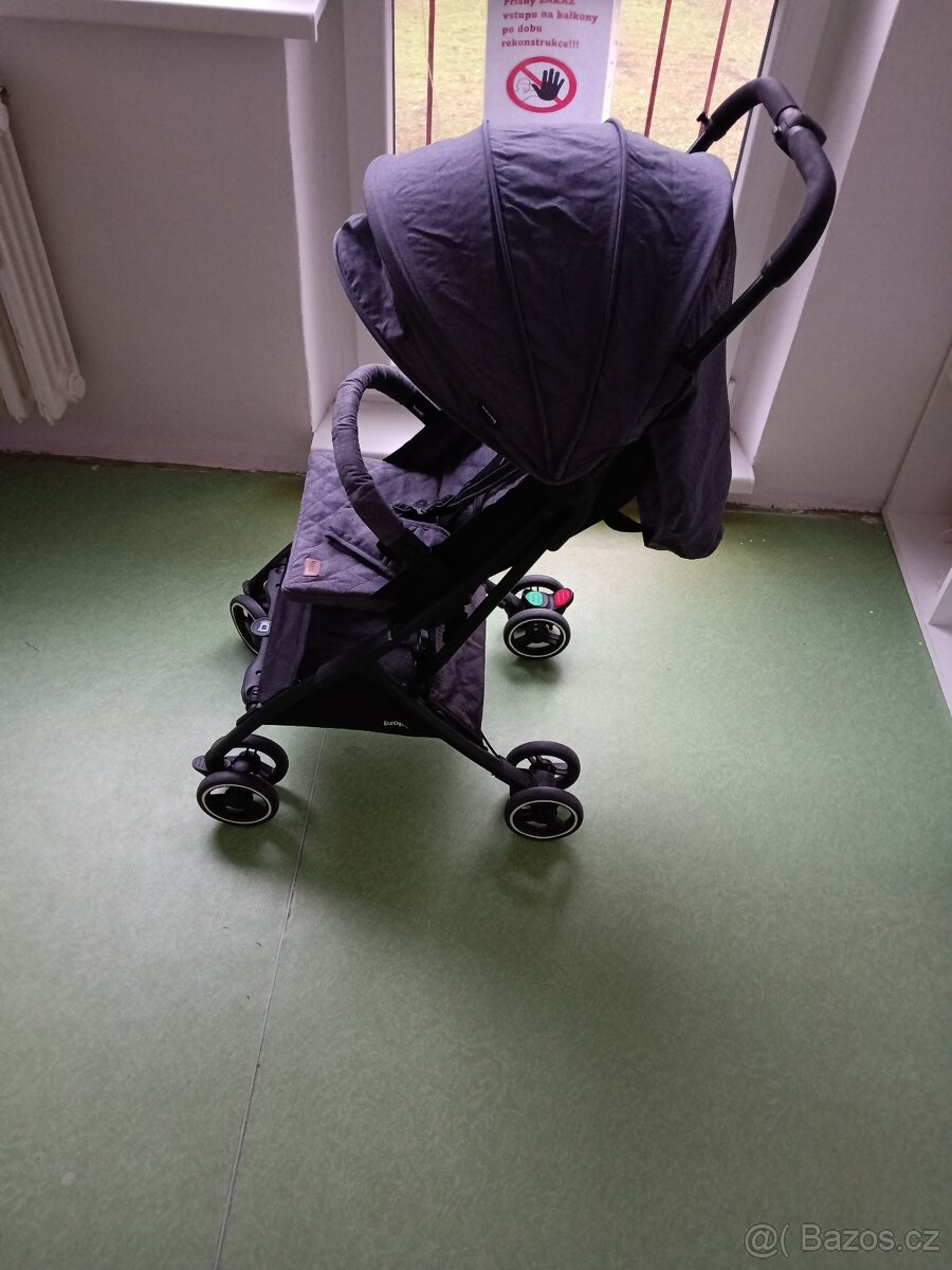 Prodam kočárek pro dítě 1-2 let - 2
