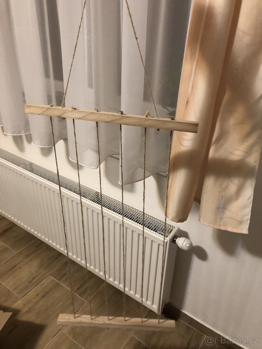 Drzak na fotky na zaveseni. - 2