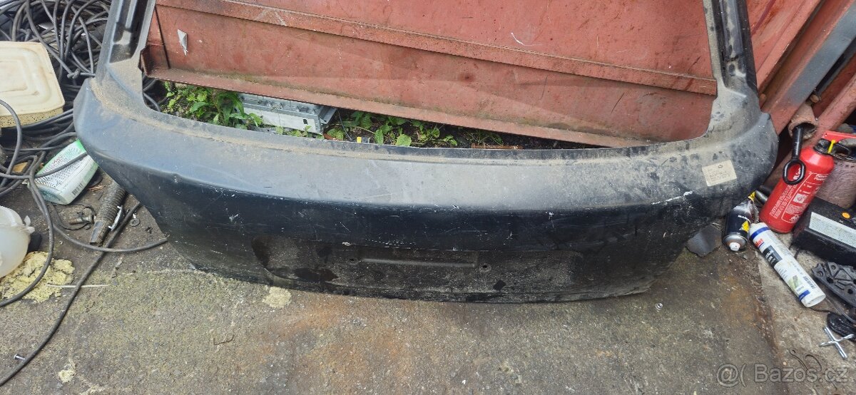 Viko kufru audi A3 8L Nove - 2