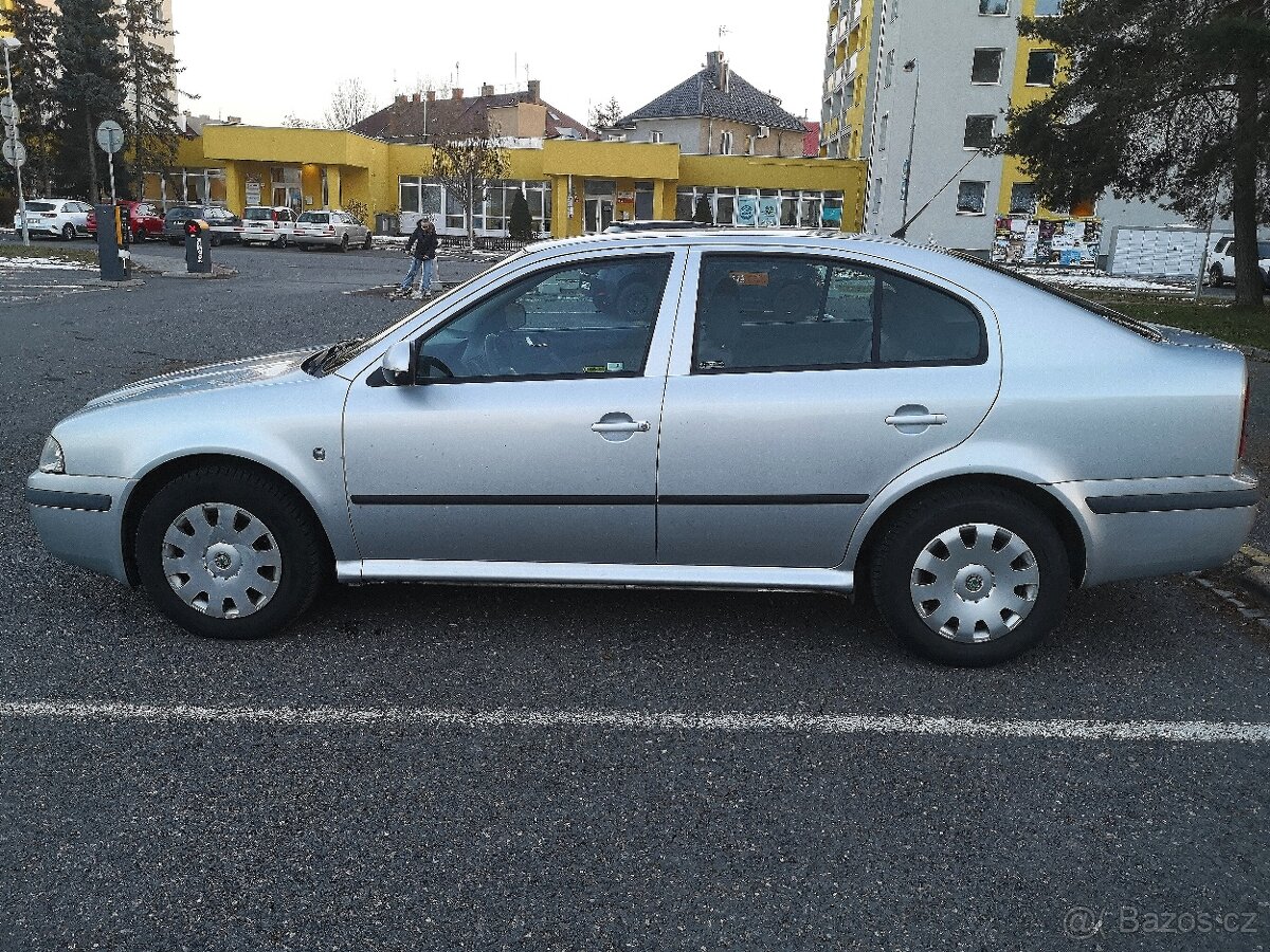 Škoda Octavia 1.9 TDi 74 kW Tour ČR. Rok 2010 - 2