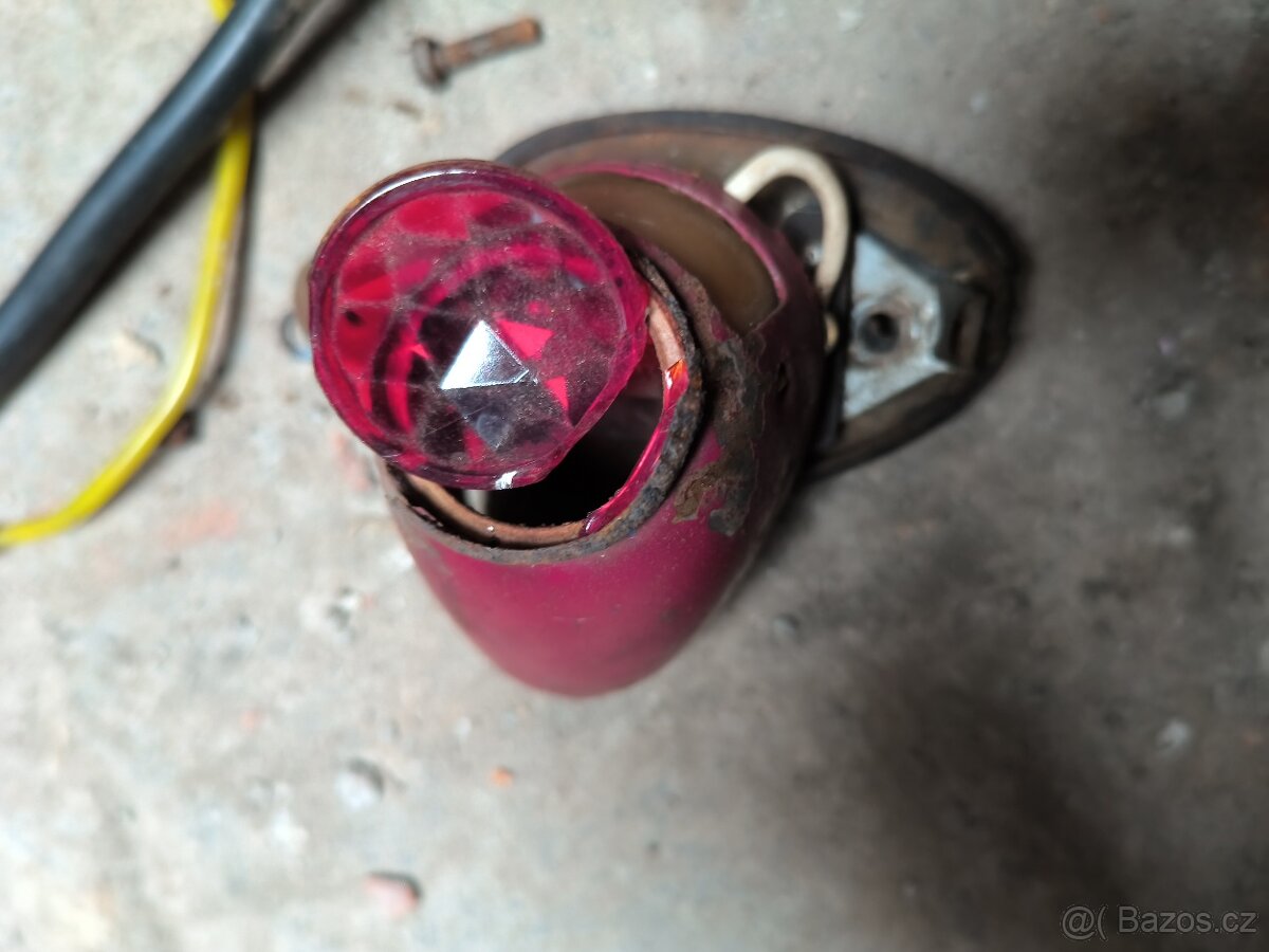 Zadní světlo Jawa pionýr pařez pérák jaweta - 2