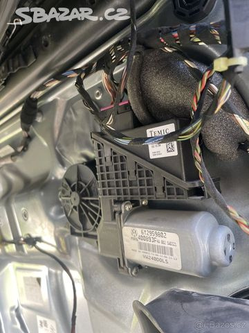 Polo 9n 9n3 stahovačka levá přední - 2