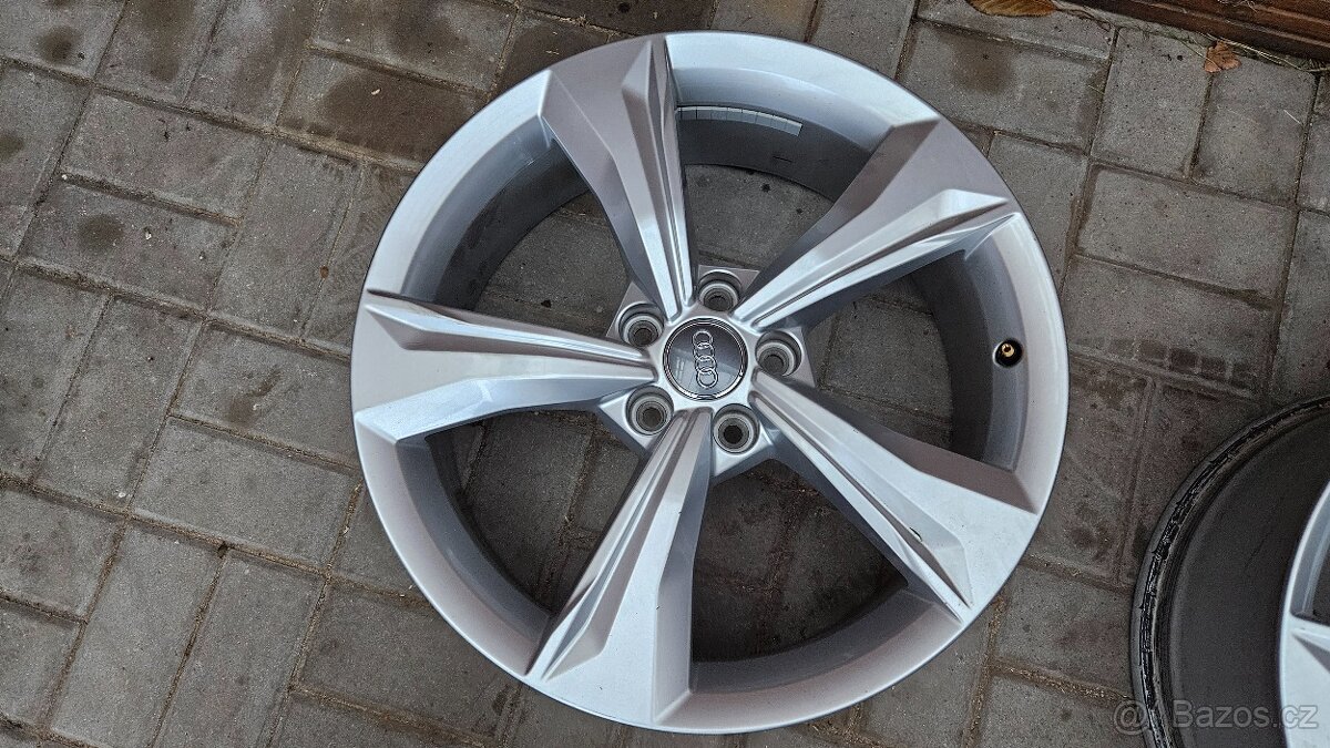 Sada Alu Disků 5x112 R19 Audi - 2