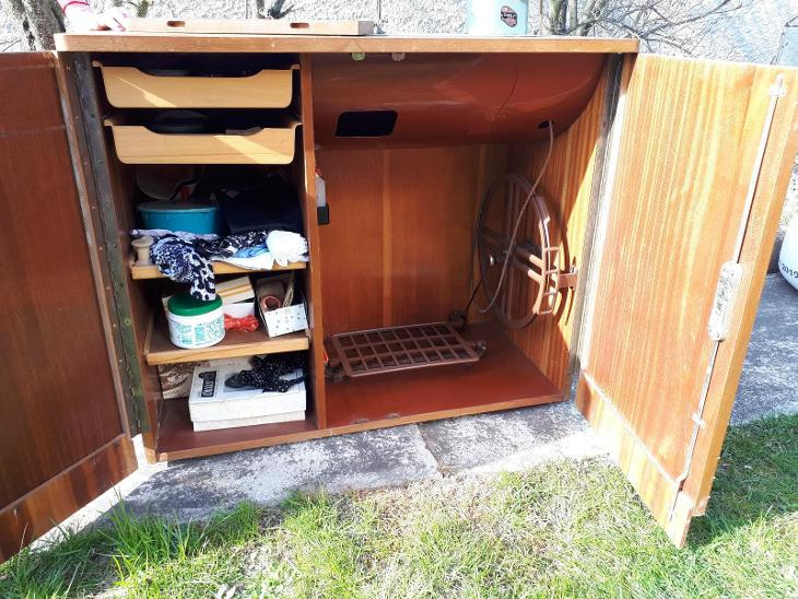 Šicí stroj LADA - 2