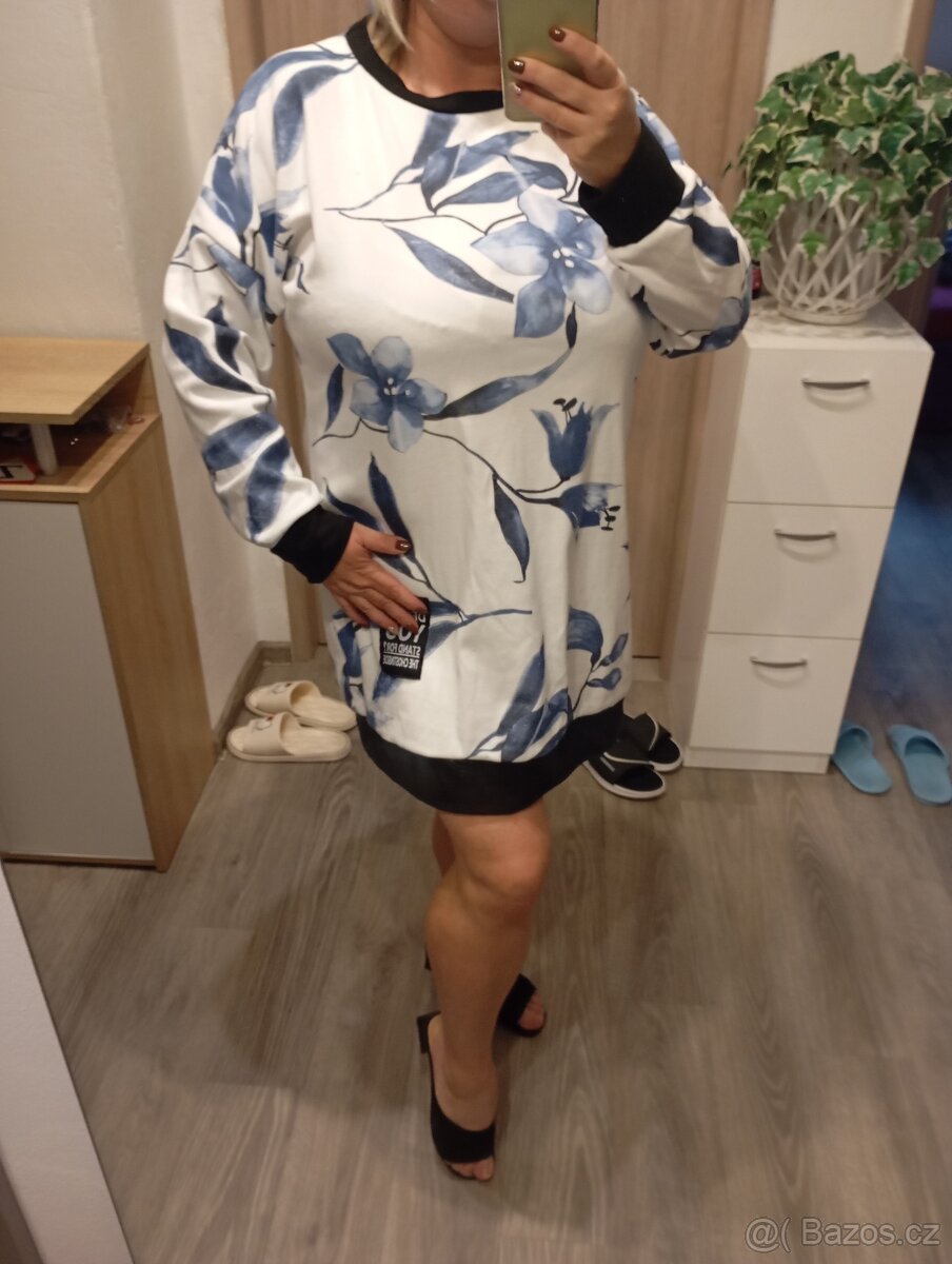 Halenka bílá s květy - 2