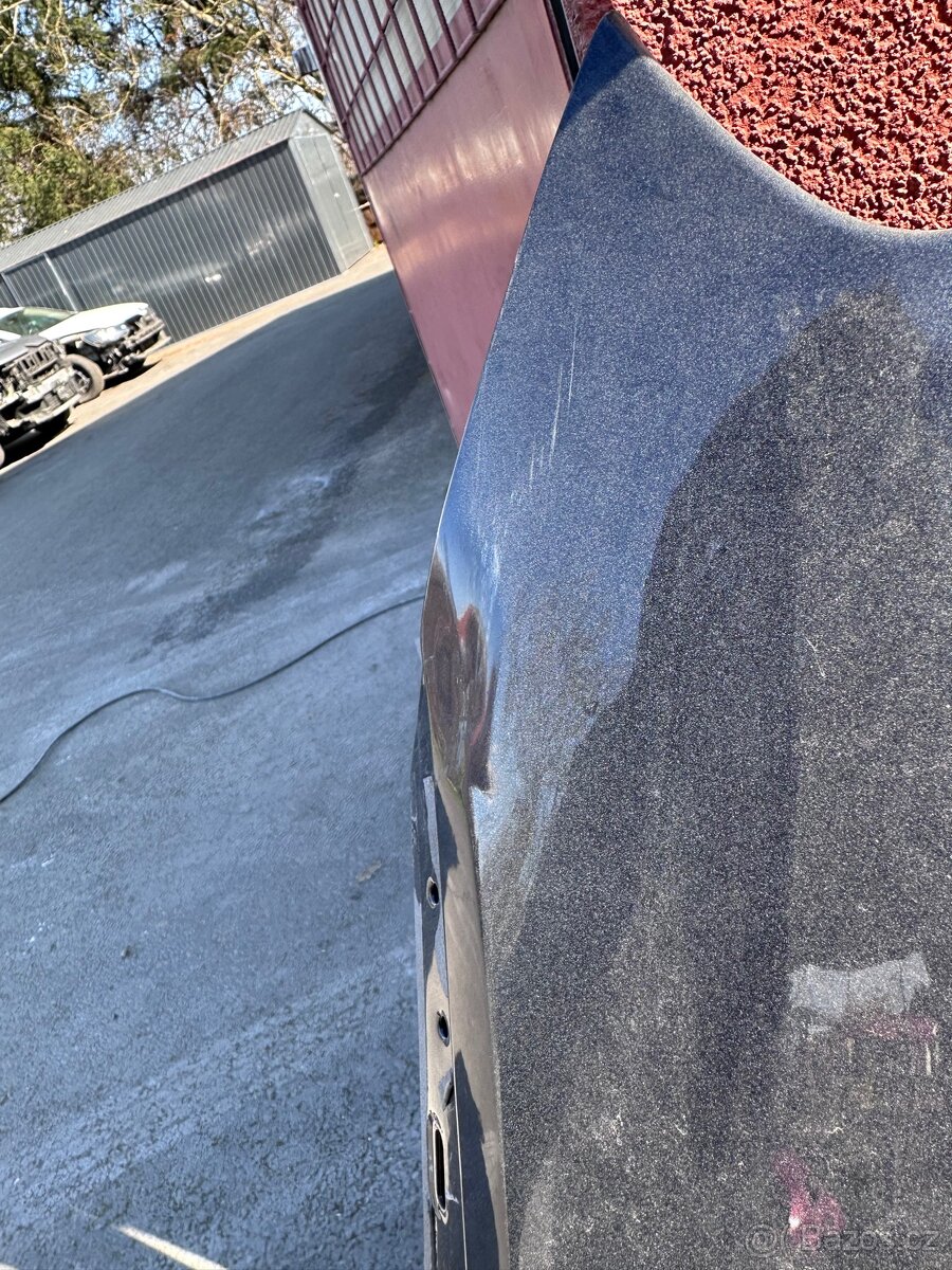 LP blatník Mercedes GLC - 2