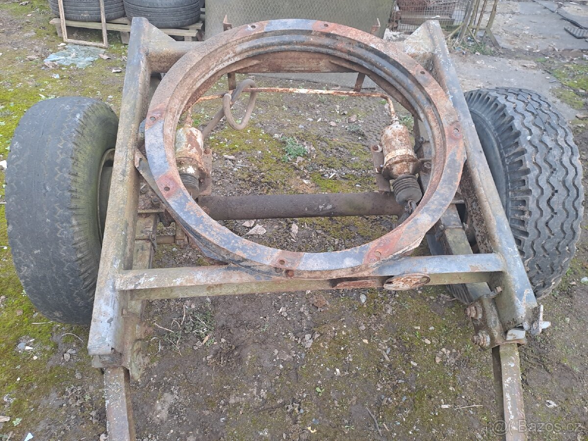 Náprava z vleku 5t.+ točna. - 2