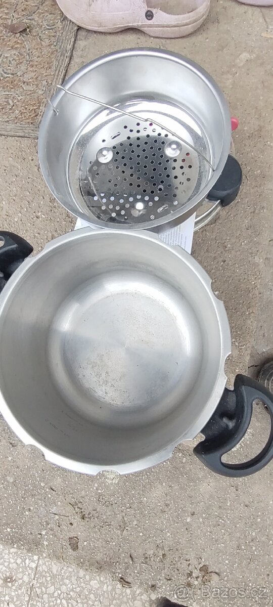 Tlakový hrnec Tefal - 2