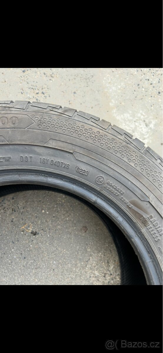 Pneu 215/65 r16 C - 2