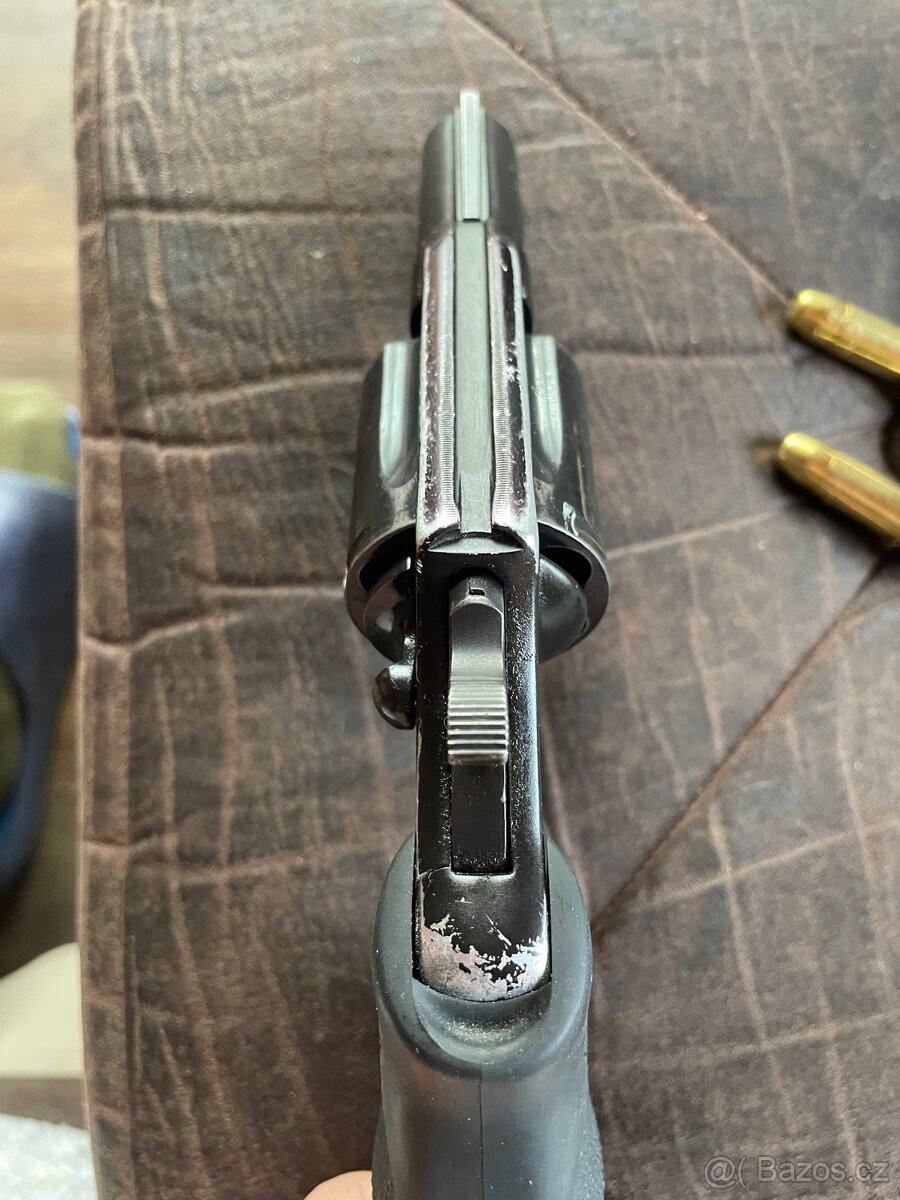Colt cobra 38 special - 2