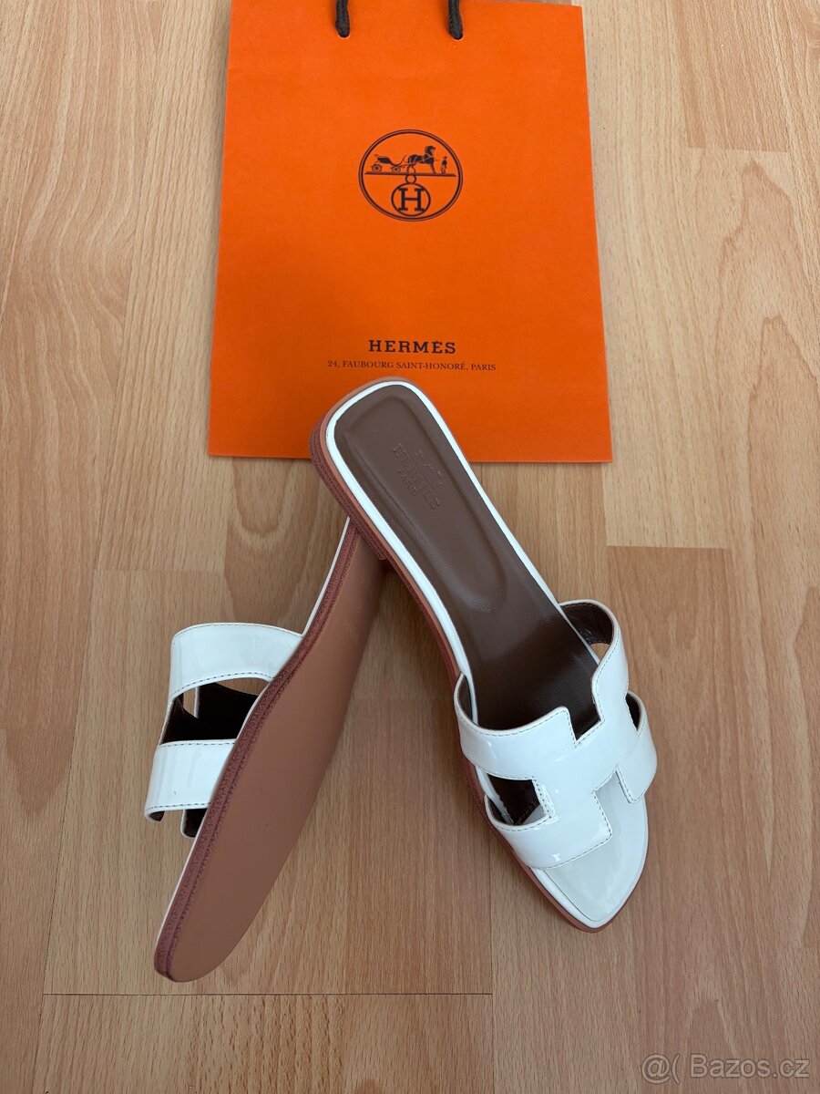 Nádherné bílé pantofle HERMÉS - 2