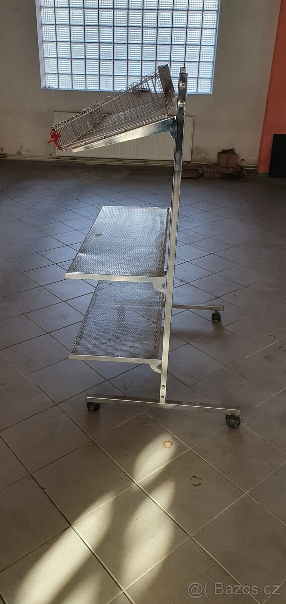 obchodní regál prodejní na boty - 2