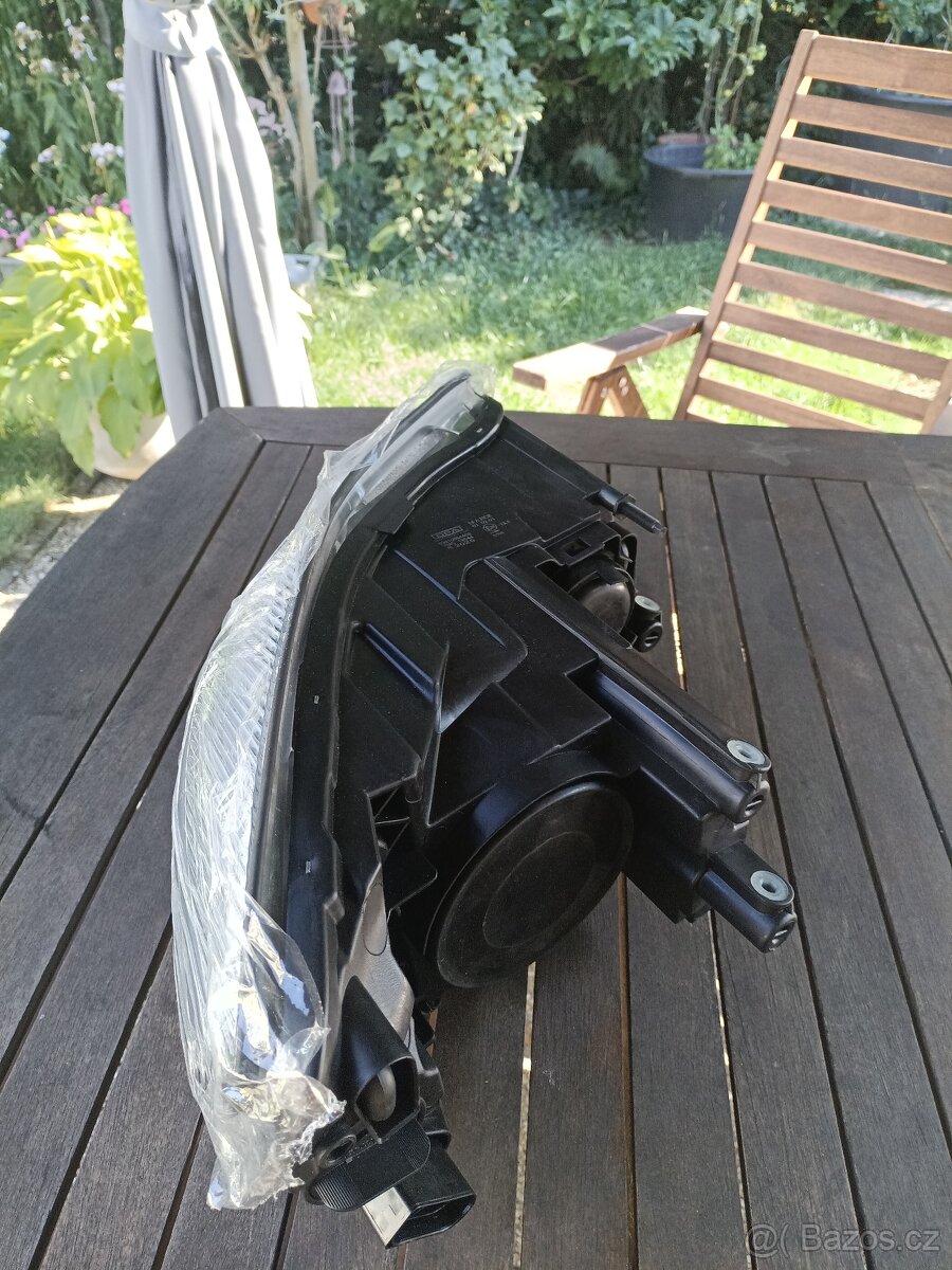 Přední světlo Octavia II combi - 2