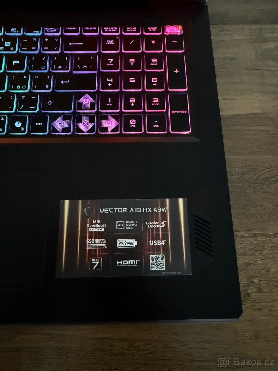 MSI VECTOR A18 HX A9WHG-238CZ - 2
