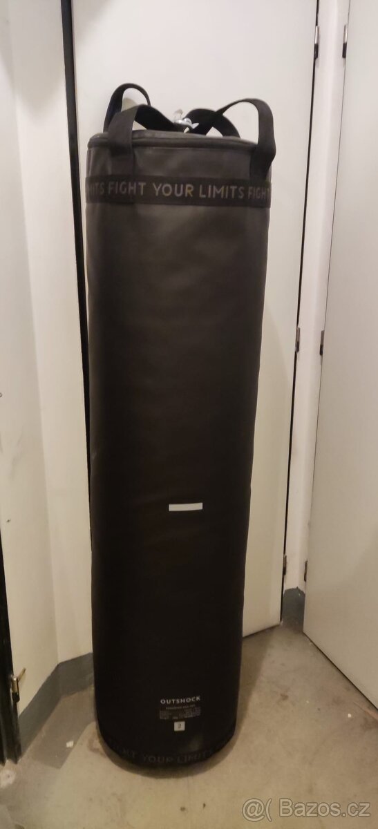 Boxovací pytel 50 kg (Decathlon) - 2