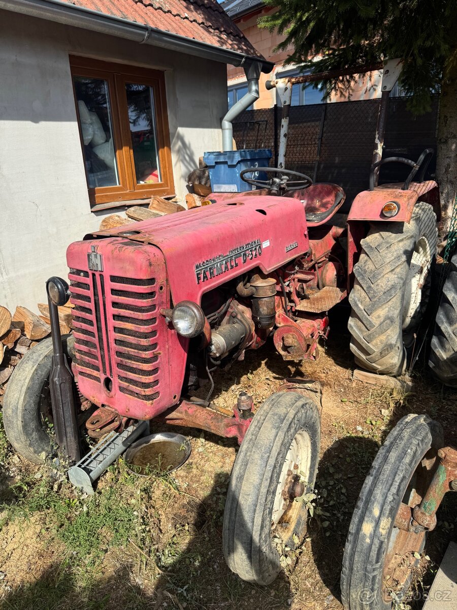 Prodám traktory McCormik D320/ Ferguson TEA20 - 2
