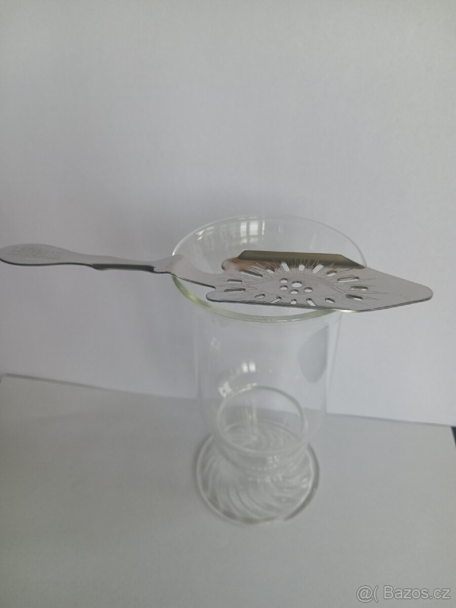 absinth sklenice - 2