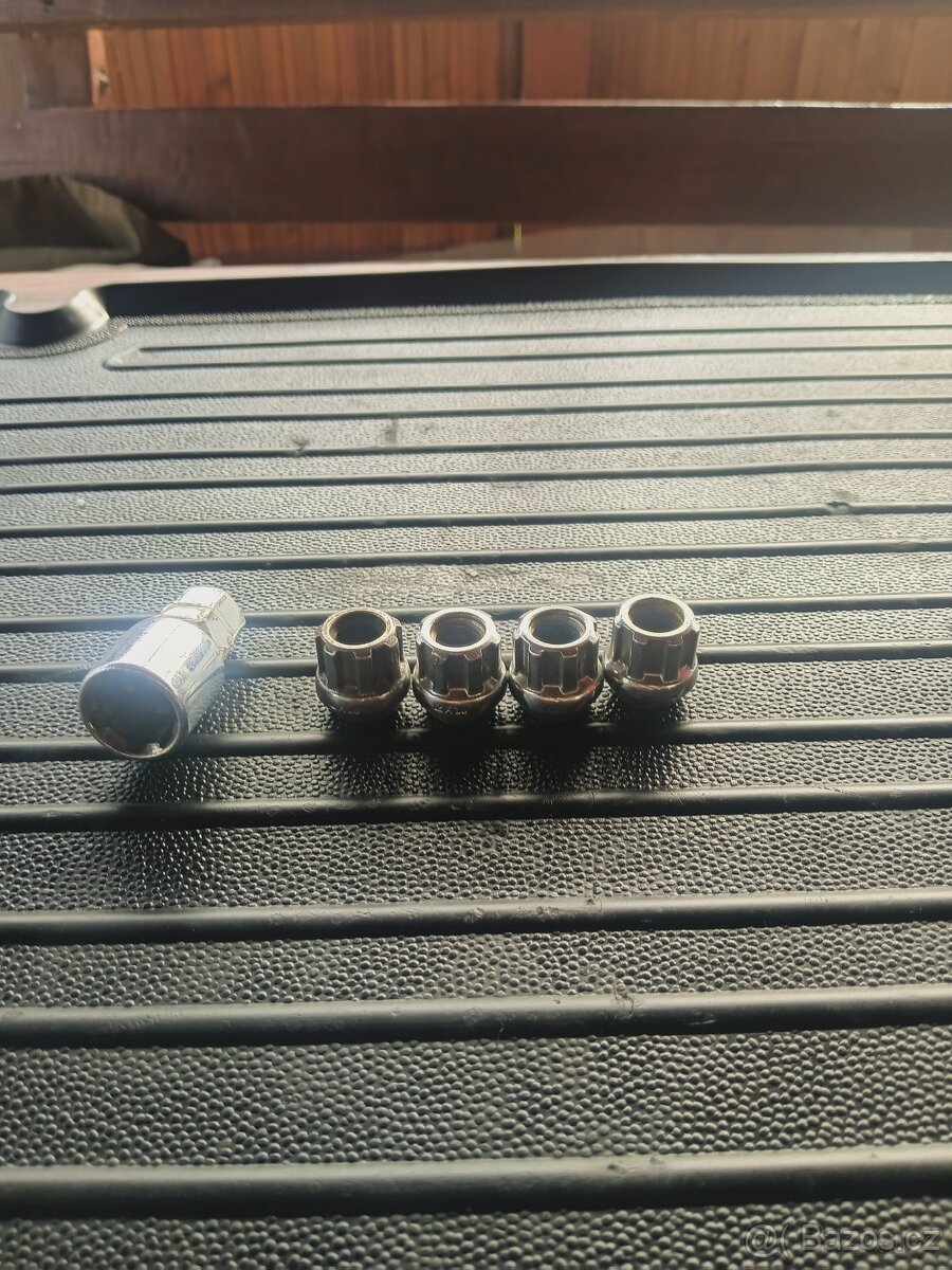 Matrice bezpečnostní M12x1,50 - 2