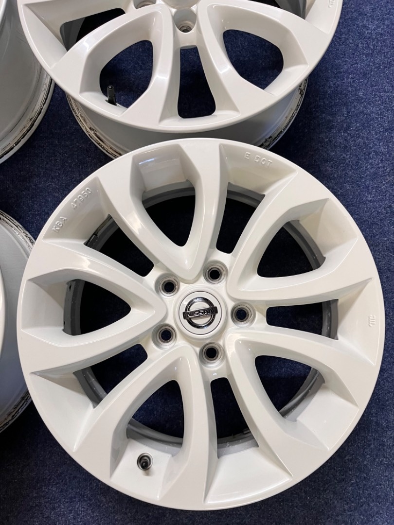 5x114,3 R17 originál alu Nissan Juke - ET 47 - 2