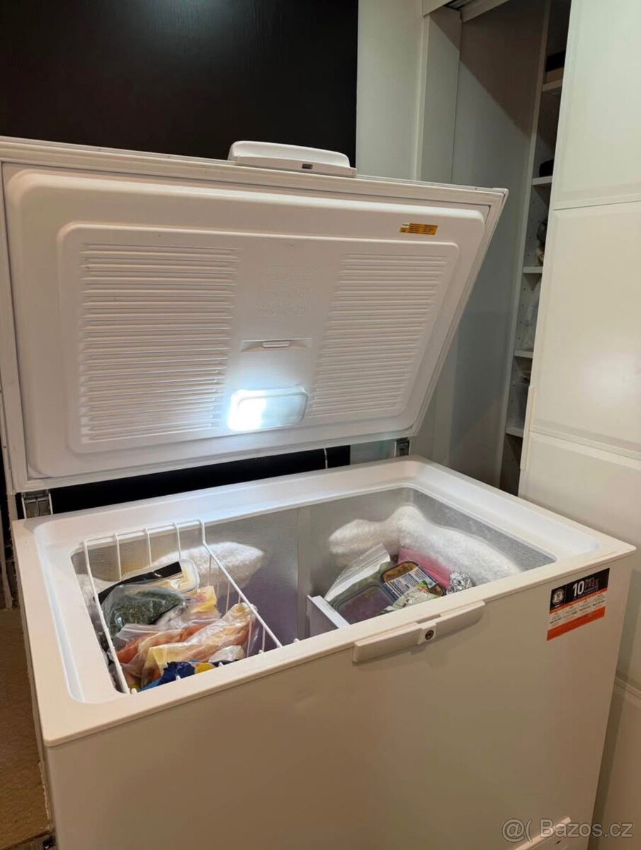 Truhlicový mrazák Whirlpool 255 l – jako nový, v záruce - 2