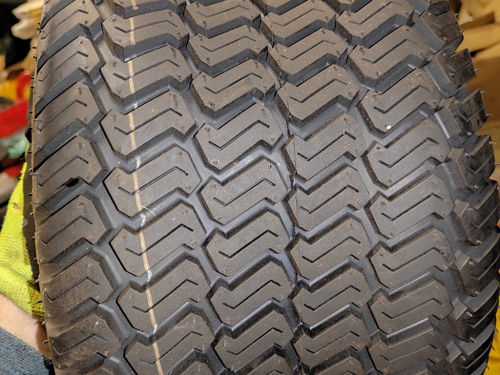 Pneumatiky na zahradní traktory 18x8.50-8 , 20x10.00-8 - 2