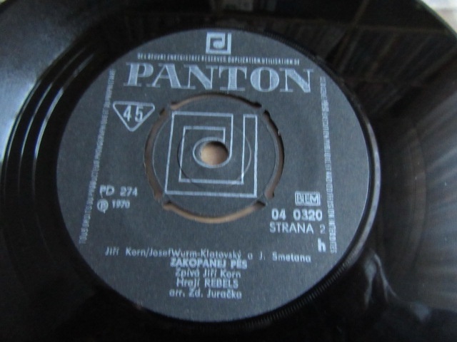 3 SP desky Rebels - 2