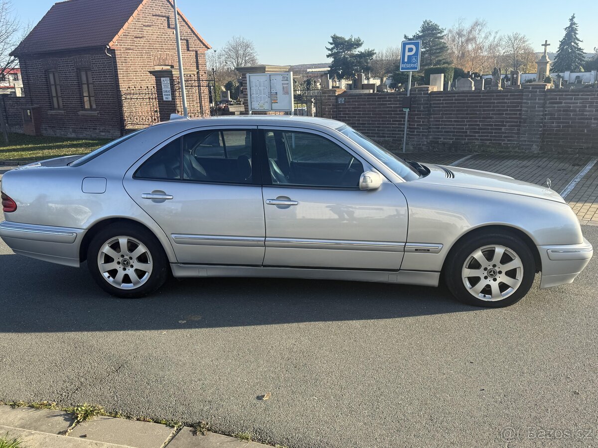 Mercedes Benz E 2.7cdi 125kw +TOP STAV+ - 2