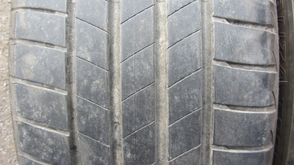Letní pneumatiky 225/40/19 Bridgestone - 2
