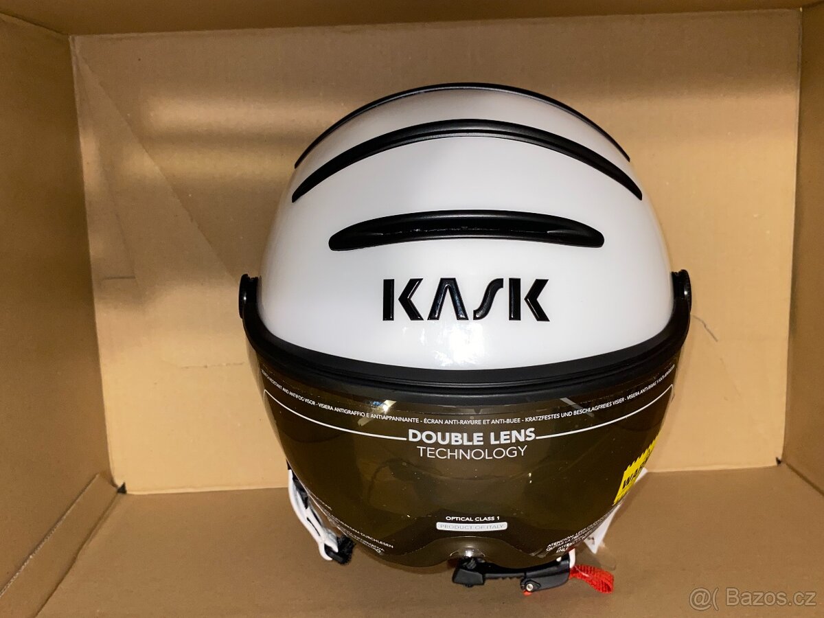 Běžně 6000 Kč. Úplně nová helma. - 2