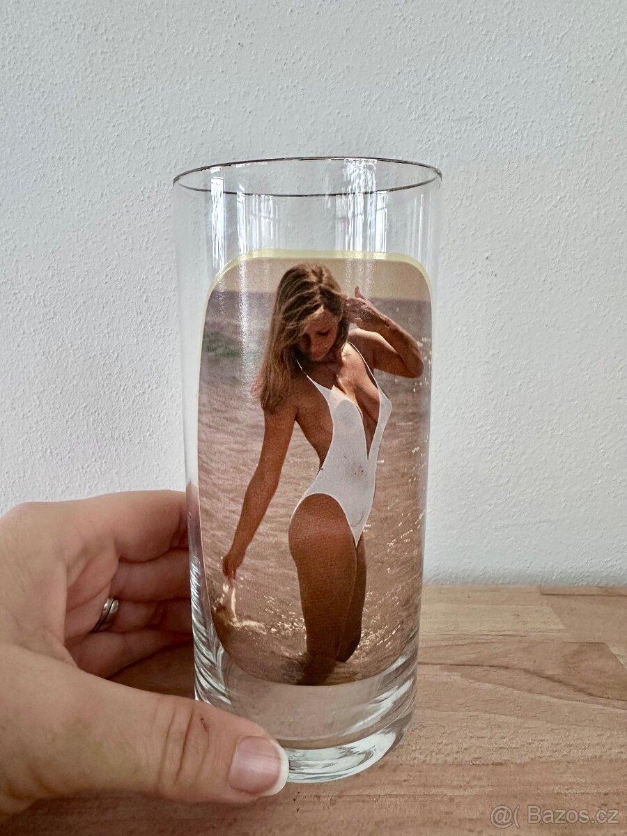 Retro svlékací sklenička - 2