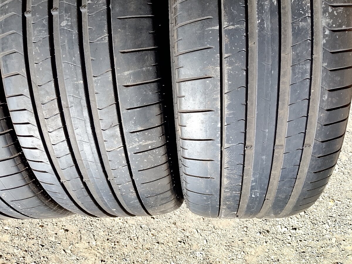 285/40/22+325/35/22 Pirelli - letní pneu 4ks - 2