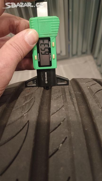 225/40/19 225/40 r19 - 2