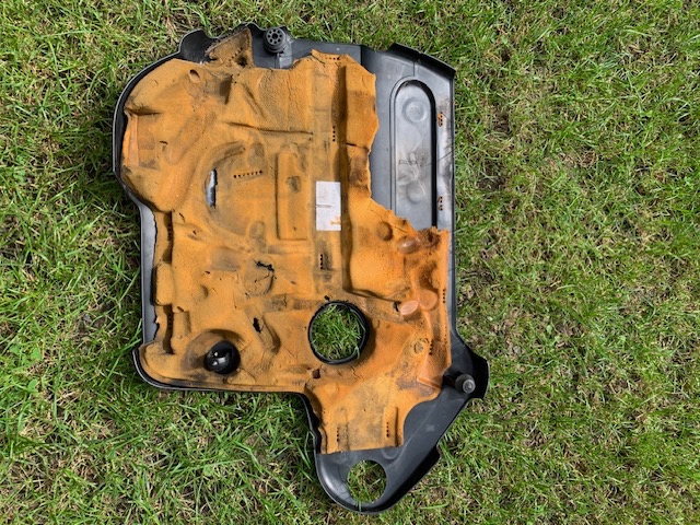 Prodám kryt motoru Renault Espace 2.2 dCi - 2