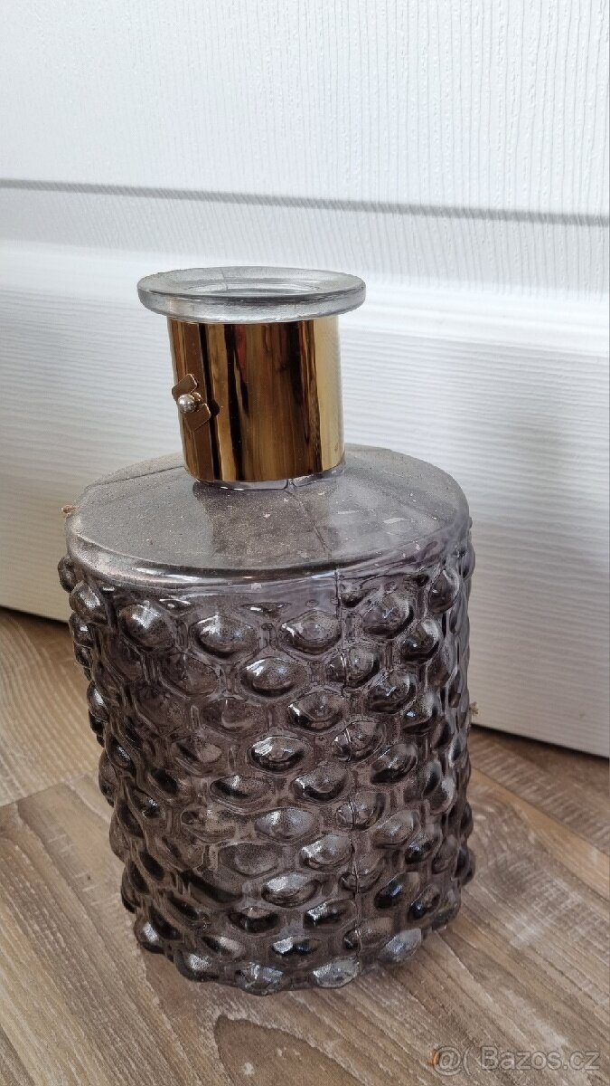 Skleněná ozdobná váza cervena a šedá - 2