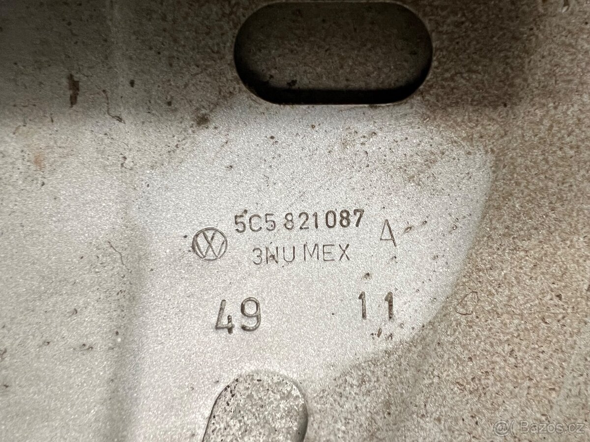 Beetle přední blatník - 2