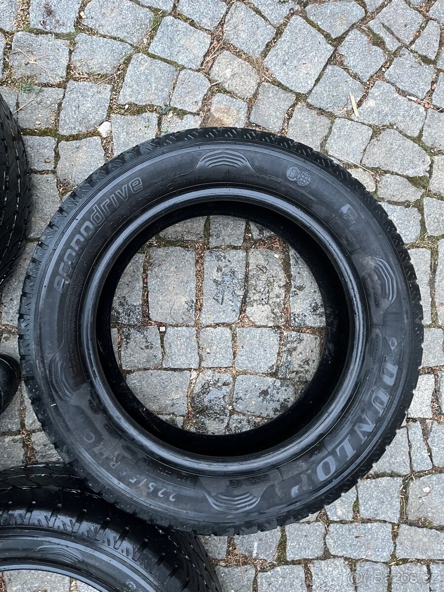 225/55 r17C 109/107H - 2