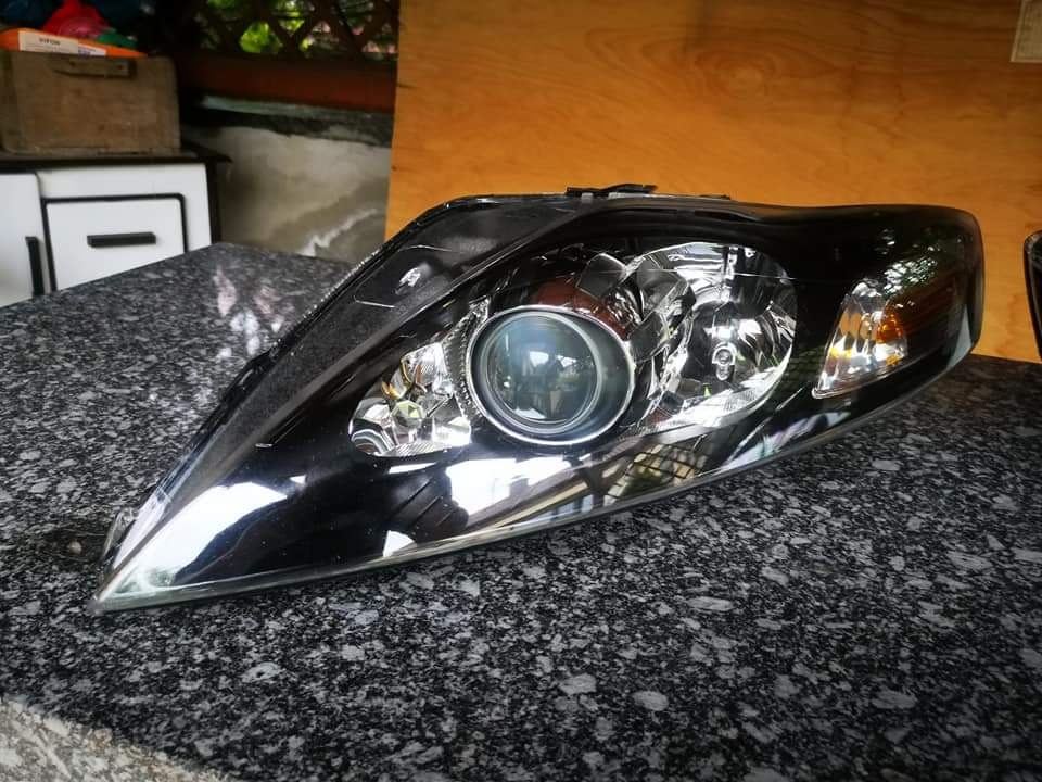 Světlomety Ford Mondeo mk4 AFS po renovaci - 2