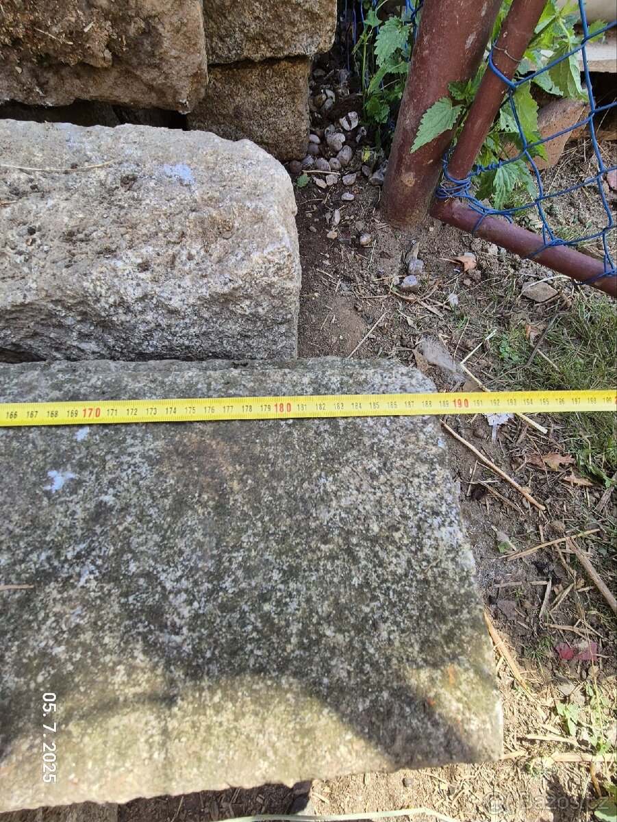 Žulové kvádry a kostky - 2