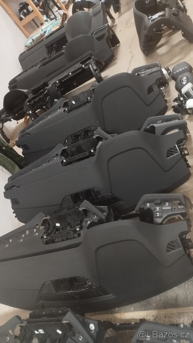 Airbagy,pásy, palubní desky Škoda Octavia 4 - 2