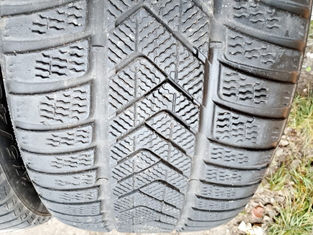 275/40/21 107v Pirelli - zimní pneu 2ks RunFlat - 2
