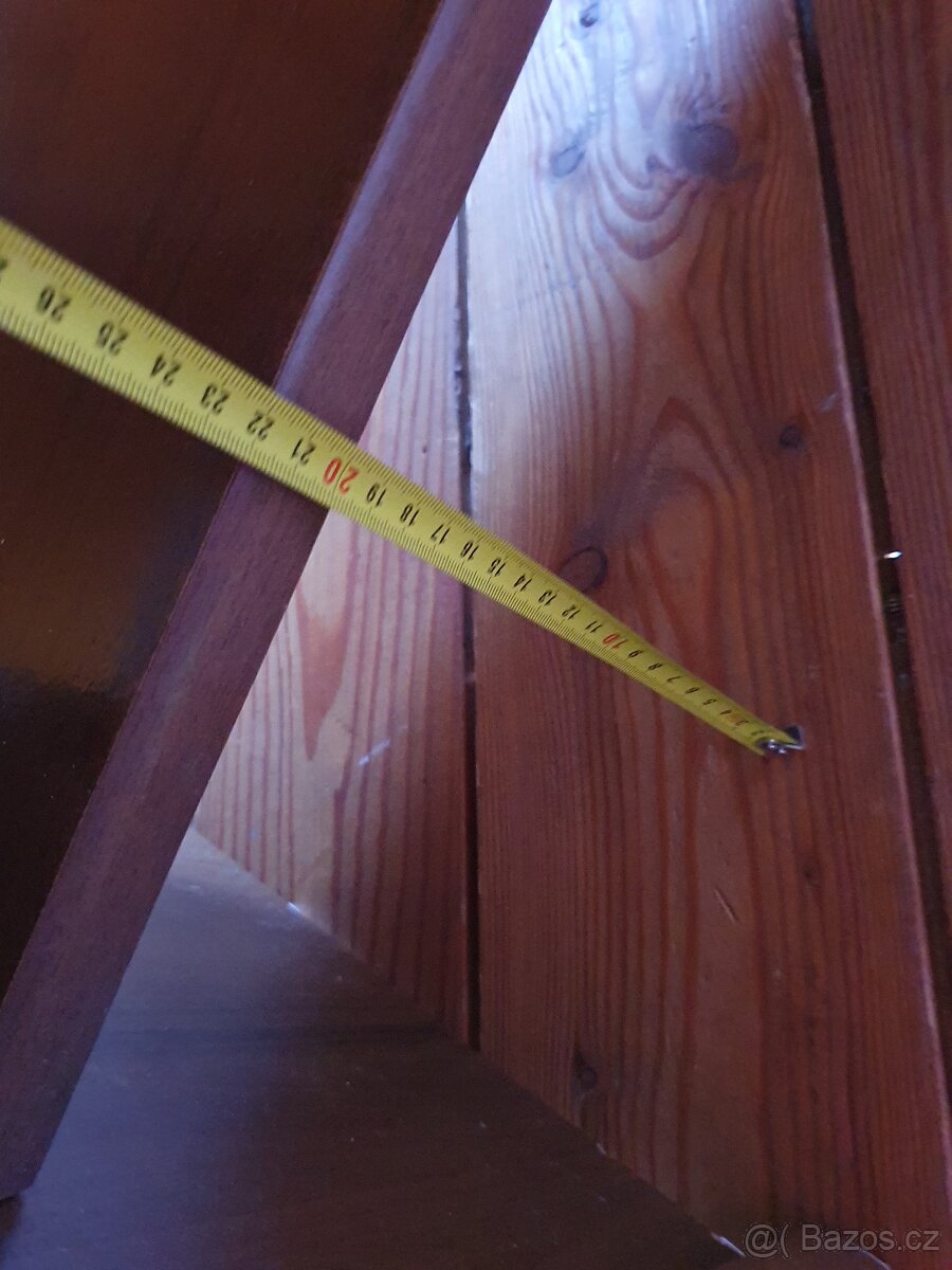 Odkládací stolek - 2