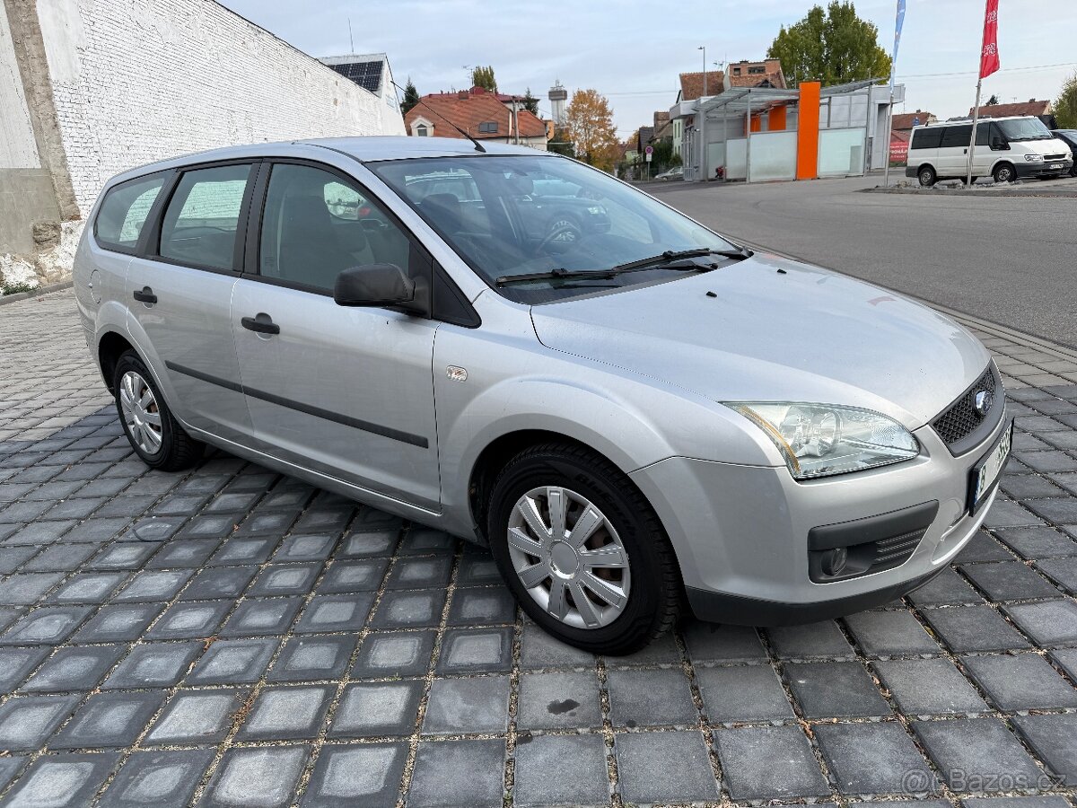 Ford Focus kombi 1,6Tdci 66kW r.v.2006 Serviska - 2