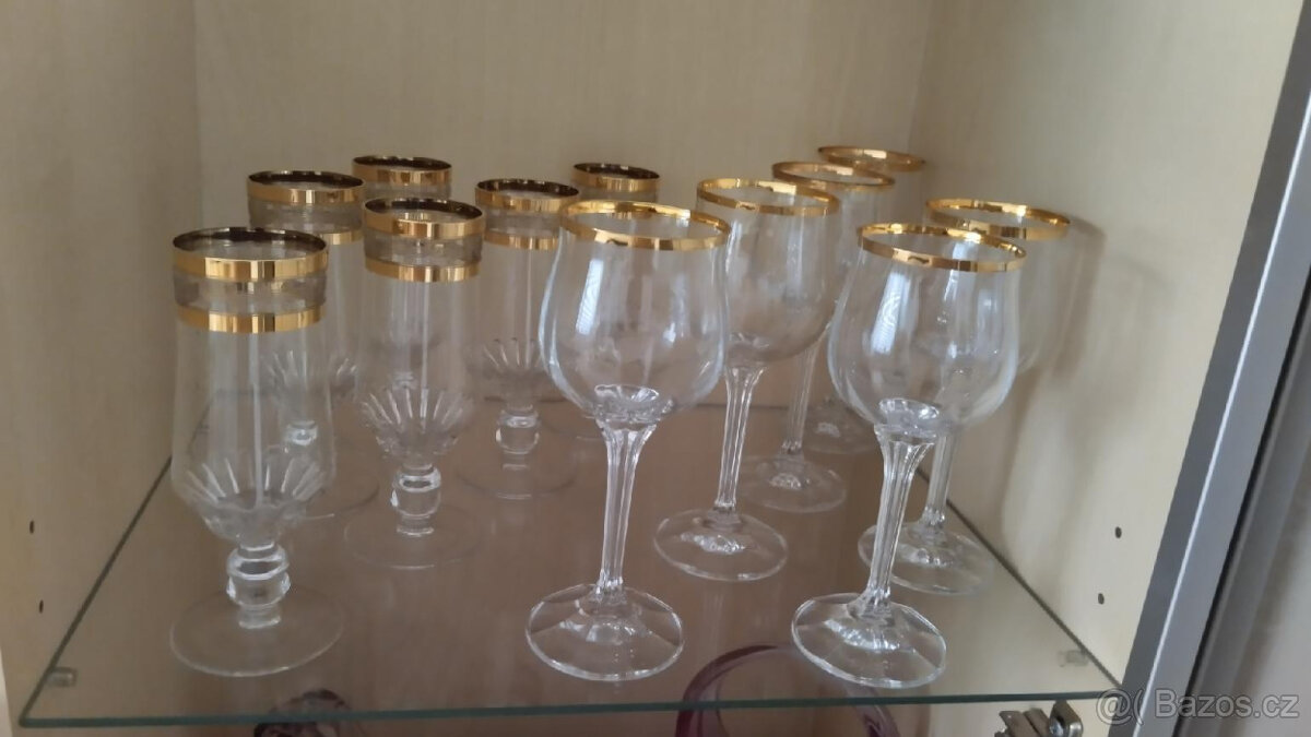 SADA SKLENIC NA VÍNO - 2 DRUHY - 2