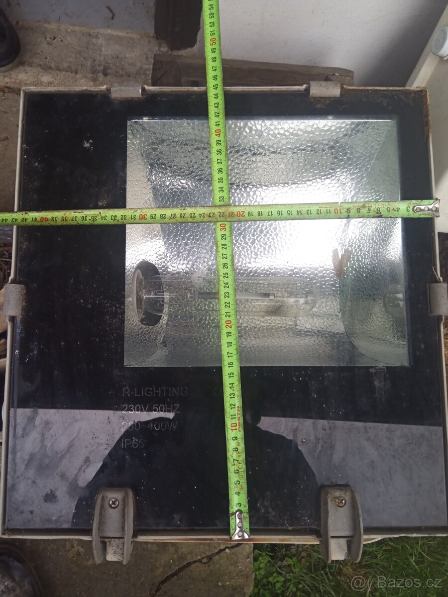 Výbojkové svítidlo - 2