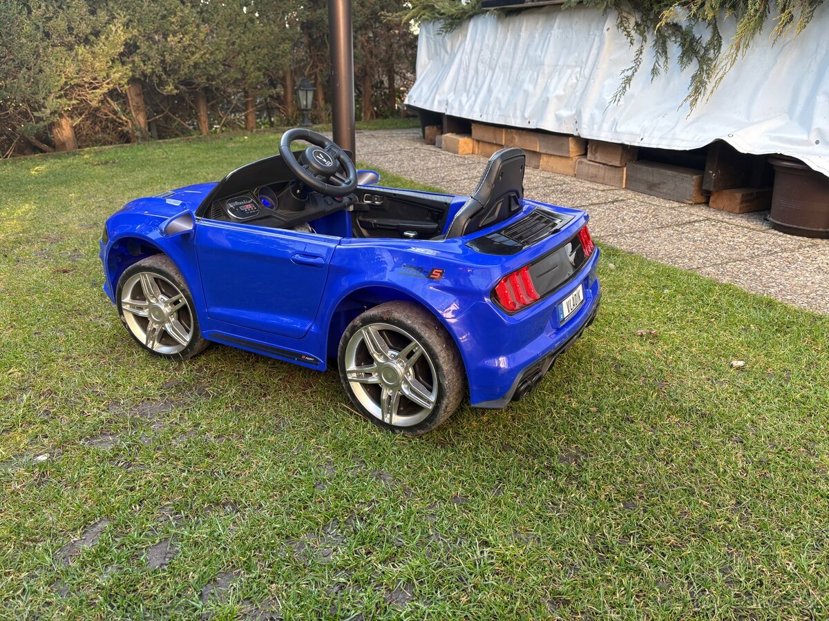 Elektrické autíčko Mustang GT - 2