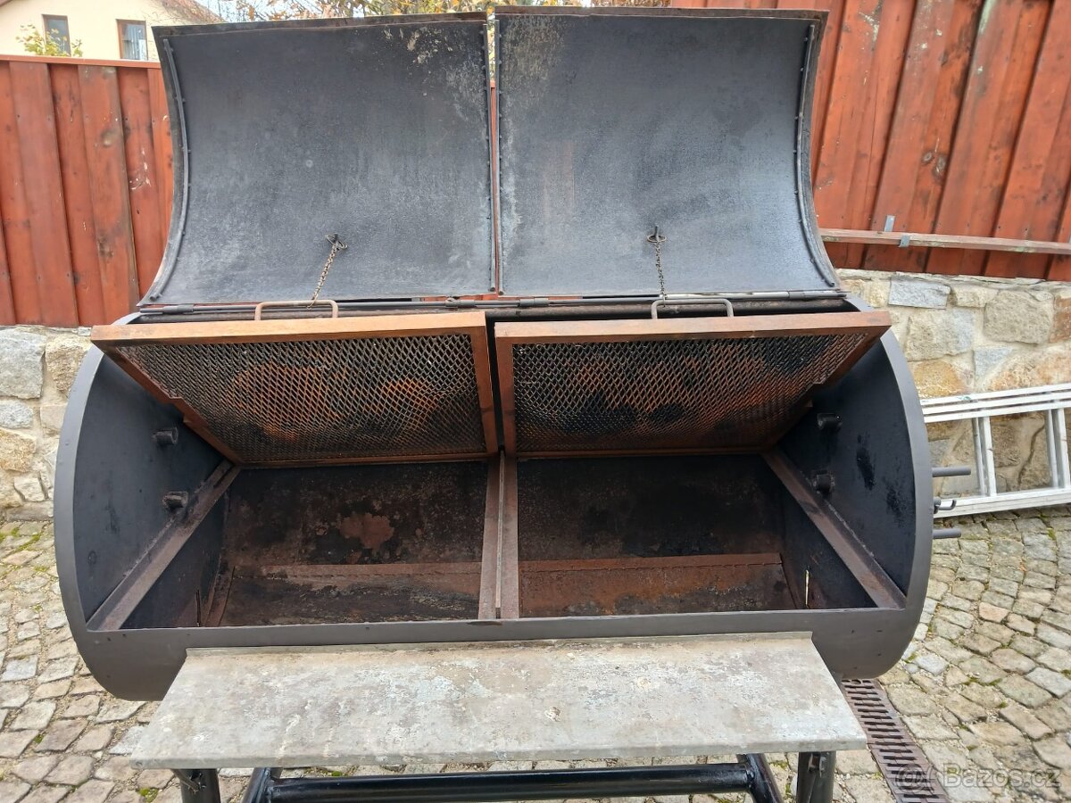 Grill na kýtu, sele, kuřata - 2