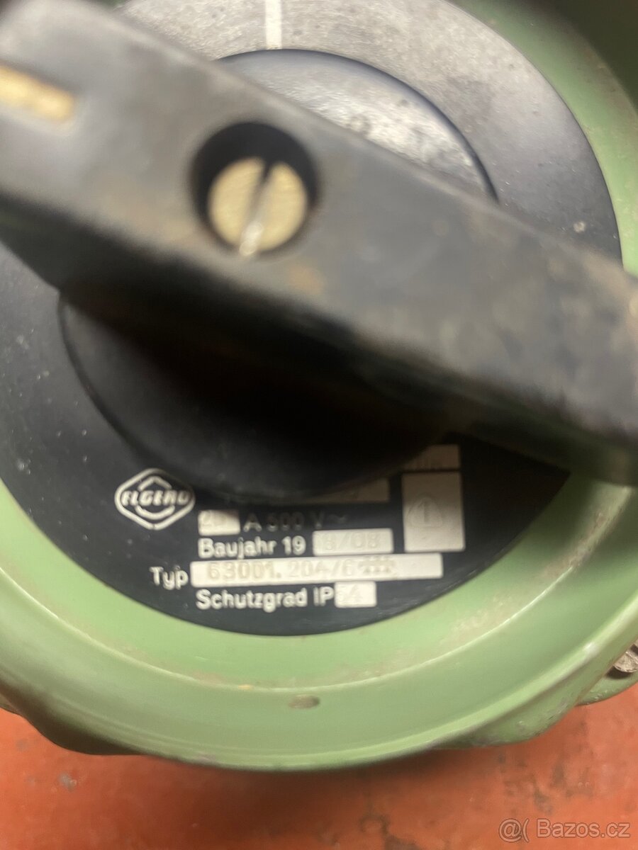 Vypínač, přepínač 380 V, 500 V - 2