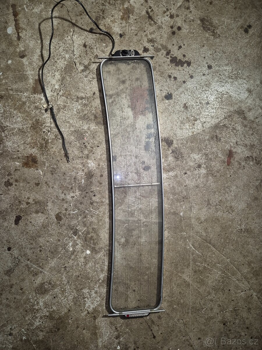 Vyřezávané sklo na auto - 2