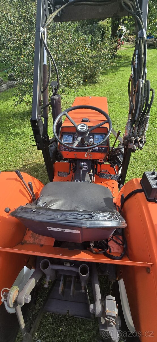 Malotraktor trakturek čelni nakladač - 2