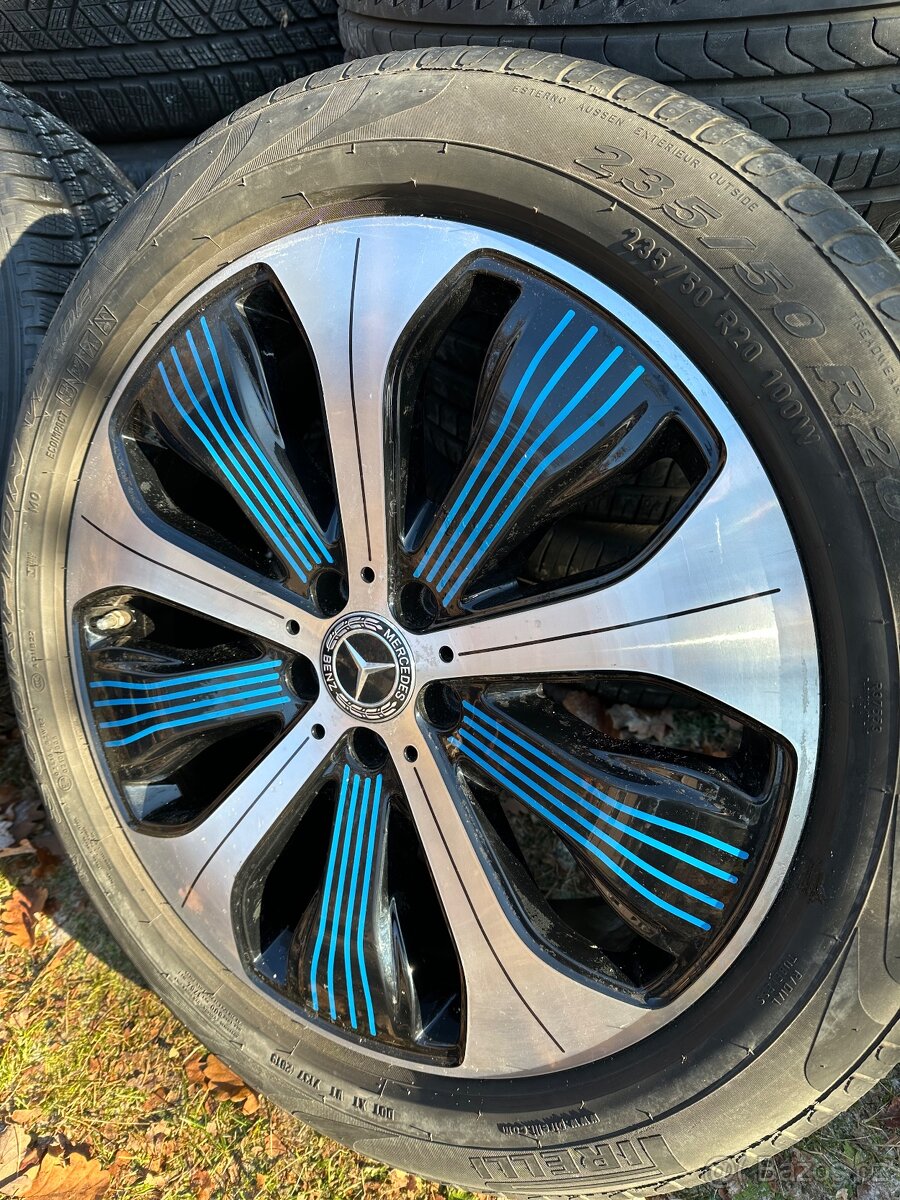 ALU KOLA MERCEDES EQC R20 LETNÍ SADA JAKO NOVÉ TOP - 2